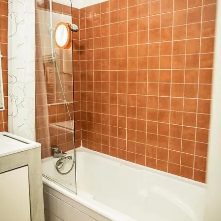 La Jolie Brise - 3 Etoiles Avec Piscine En Centre Village ラ・フロット